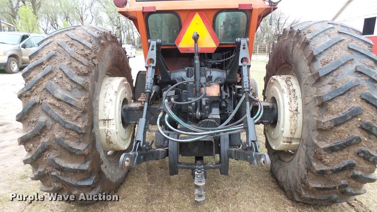 image for item DA7753 1979 Allis Chalmers 7045 tractor