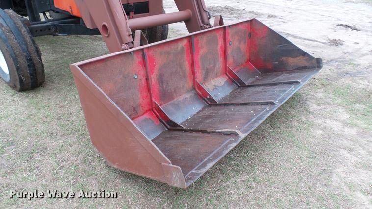 image for item DA7753 1979 Allis Chalmers 7045 tractor