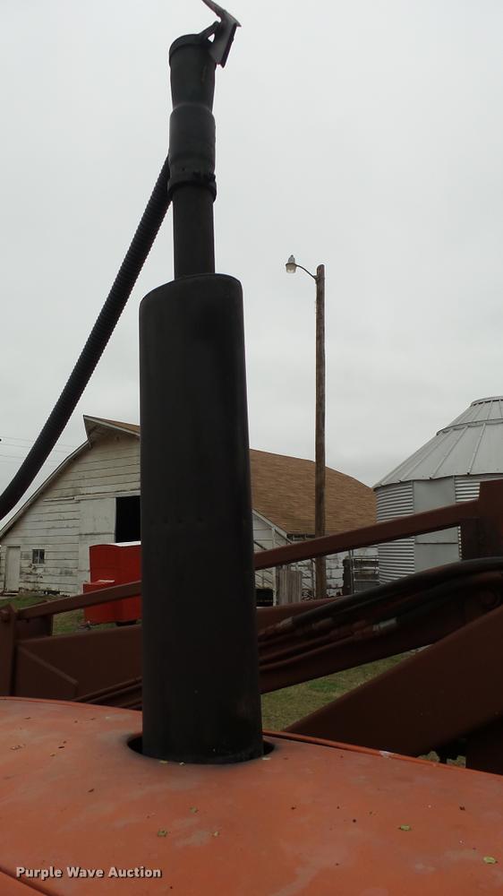 image for item DA7753 1979 Allis Chalmers 7045 tractor