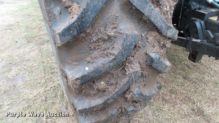 image for item DA7753 1979 Allis Chalmers 7045 tractor