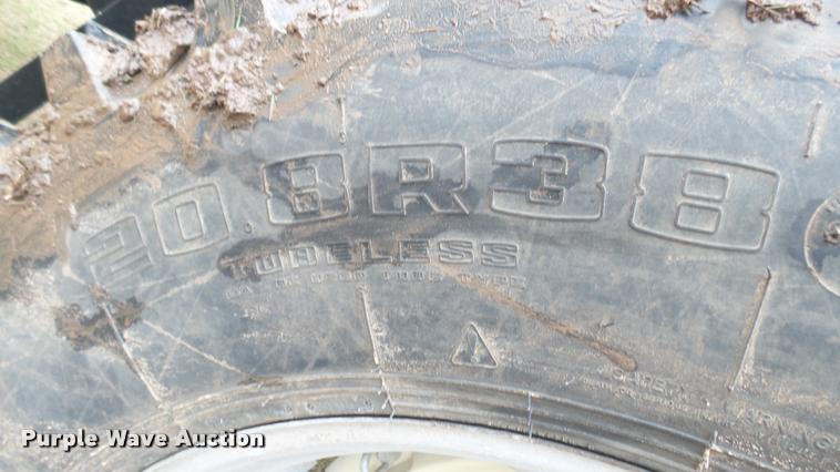 image for item DA7753 1979 Allis Chalmers 7045 tractor