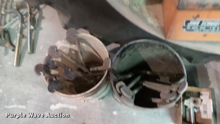 image for item DA7753 1979 Allis Chalmers 7045 tractor