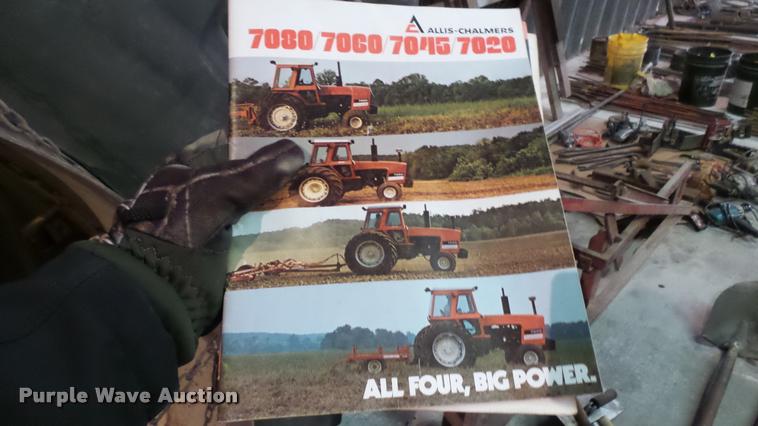 image for item DA7753 1979 Allis Chalmers 7045 tractor
