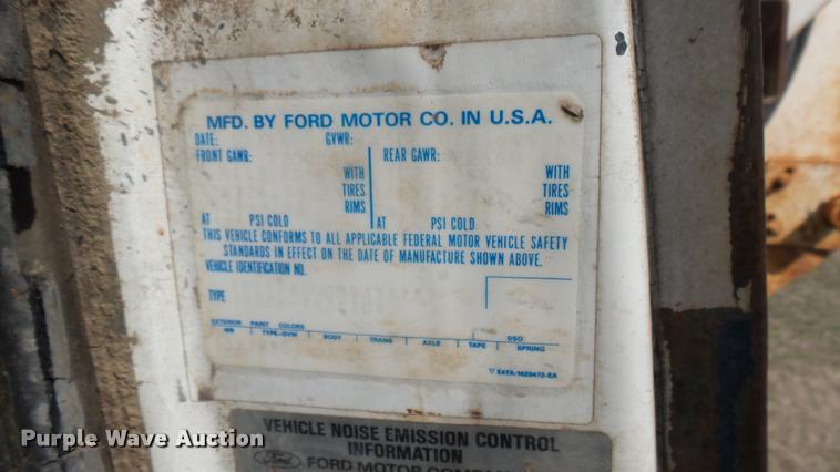 image for item DA7767 1987 Ford L8000 feed mixer truck