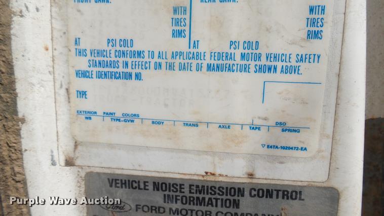 image for item DA7767 1987 Ford L8000 feed mixer truck