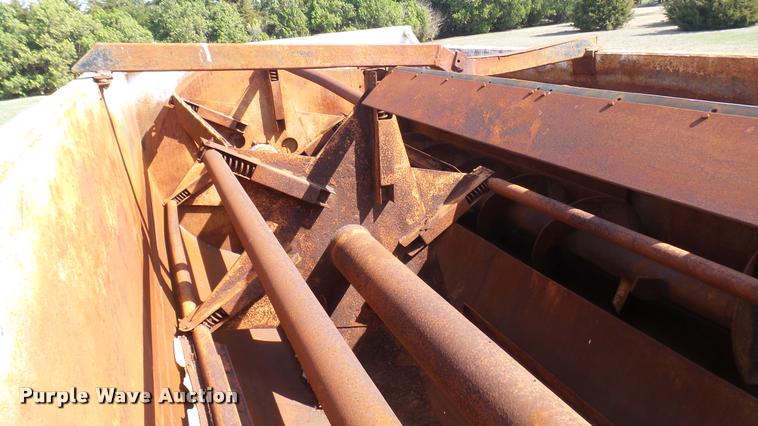 image for item DA7767 1987 Ford L8000 feed mixer truck