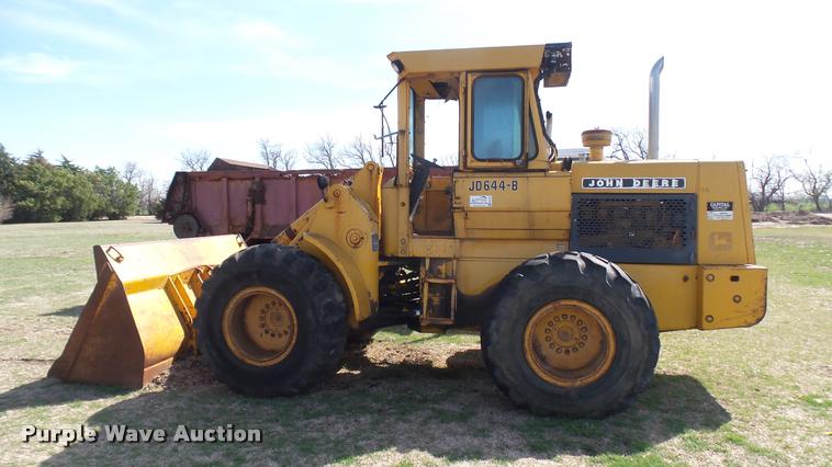 image for item DA7770 1976 John Deere 644B wheel loader