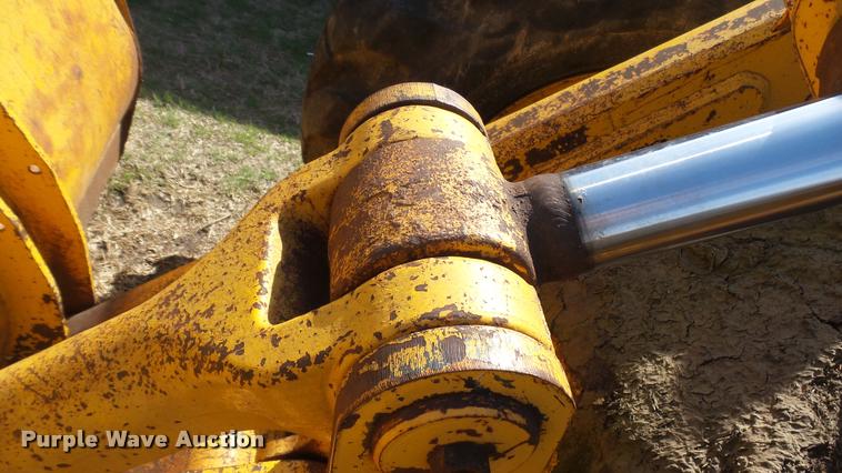 image for item DA7770 1976 John Deere 644B wheel loader