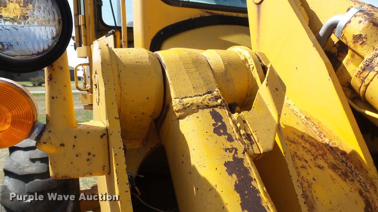 image for item DA7770 1976 John Deere 644B wheel loader