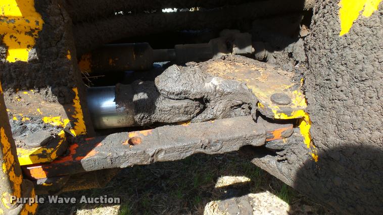 image for item DA7770 1976 John Deere 644B wheel loader