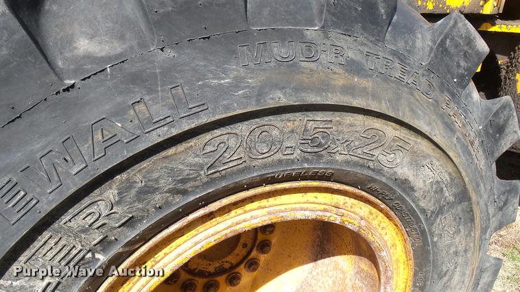 image for item DA7770 1976 John Deere 644B wheel loader