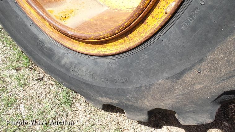 image for item DA7770 1976 John Deere 644B wheel loader