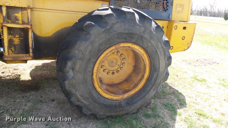 image for item DA7770 1976 John Deere 644B wheel loader