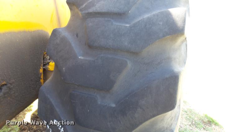 image for item DA7770 1976 John Deere 644B wheel loader