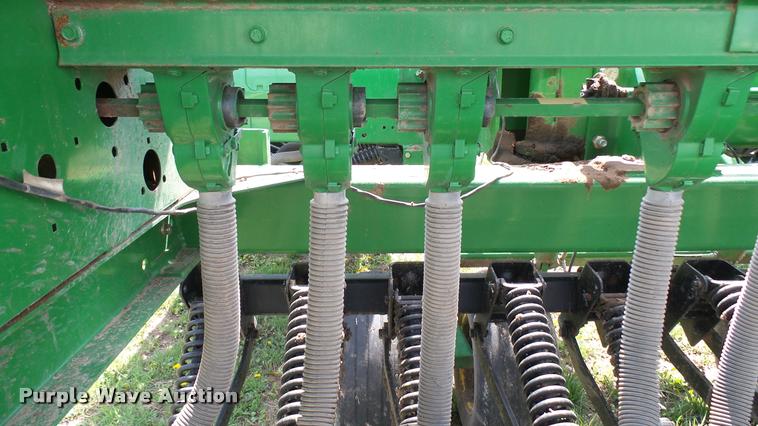 image for item DA7785 John Deere 455 grain drill