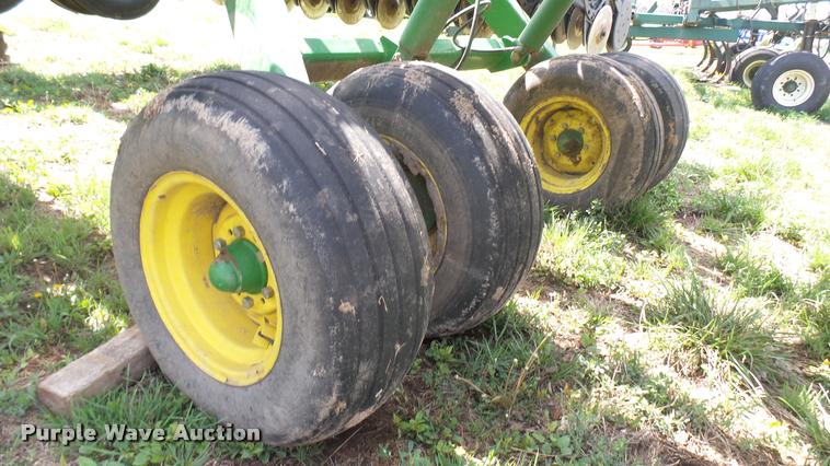 image for item DA7785 John Deere 455 grain drill
