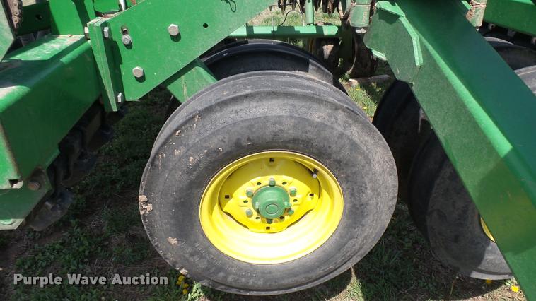 image for item DA7785 John Deere 455 grain drill