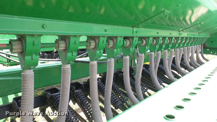 image for item DA7785 John Deere 455 grain drill