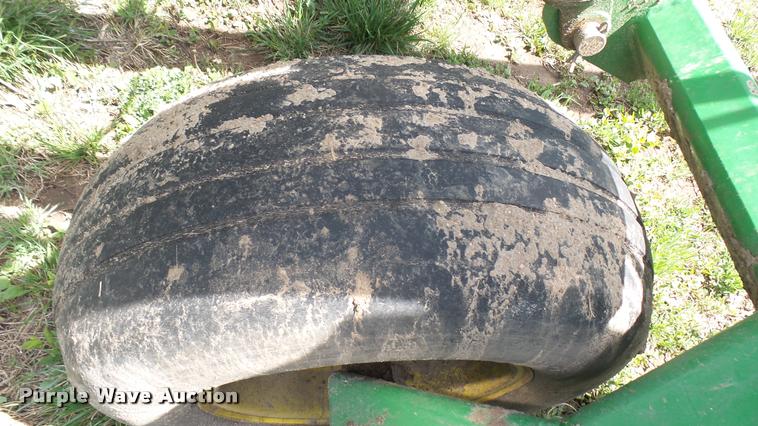 image for item DA7785 John Deere 455 grain drill