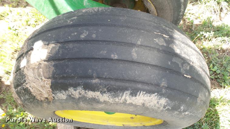 image for item DA7785 John Deere 455 grain drill