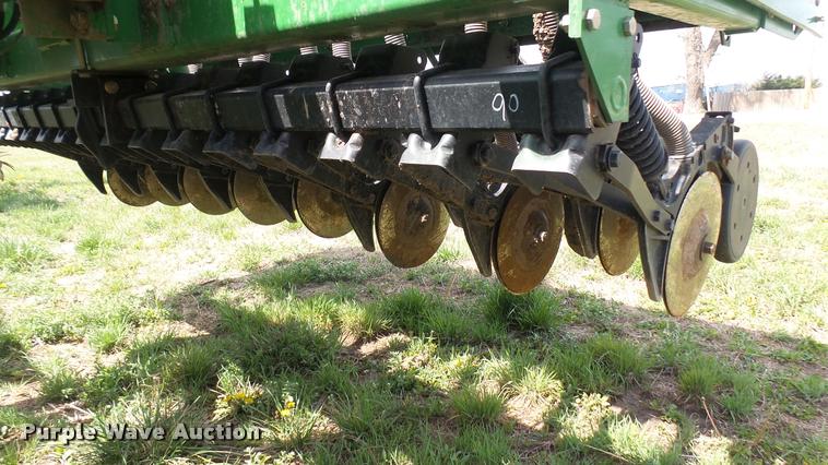 image for item DA7785 John Deere 455 grain drill