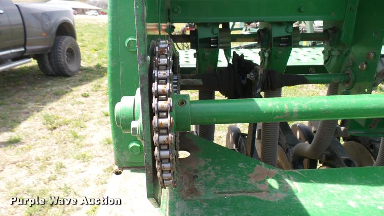 image for item DA7785 John Deere 455 grain drill