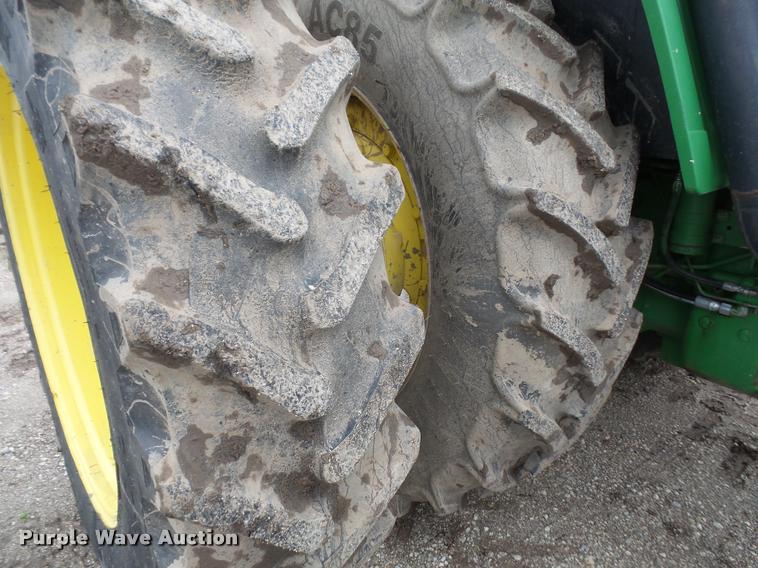 image for item DA8017 1992 John Deere 4960 MFWD tractor