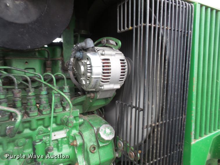 image for item DA8017 1992 John Deere 4960 MFWD tractor