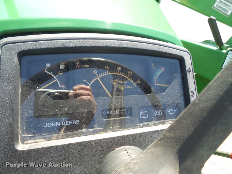 image for item DA8058 1995 John Deere 870 MFWD tractor