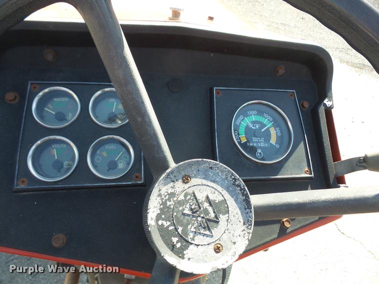 image for item DA8059 1982 Massey-Ferguson 230 tractor