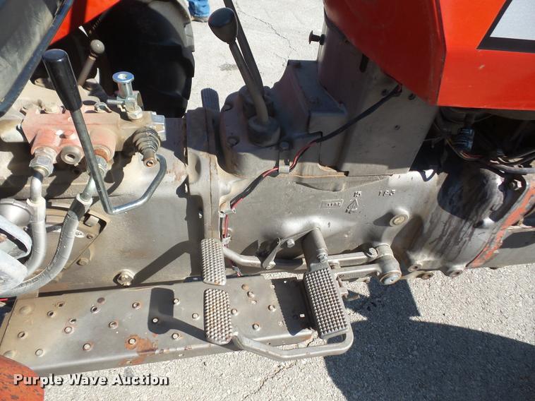 image for item DA8059 1982 Massey-Ferguson 230 tractor