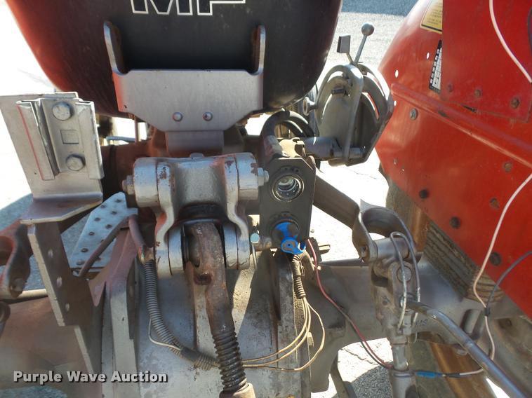 image for item DA8059 1982 Massey-Ferguson 230 tractor