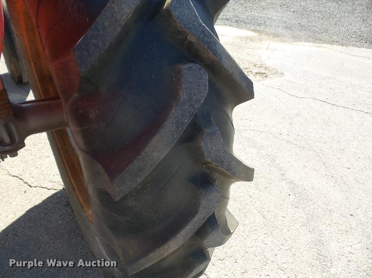 image for item DA8059 1982 Massey-Ferguson 230 tractor