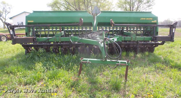 image for item DA8087 John Deere 1560 no-till grain drill
