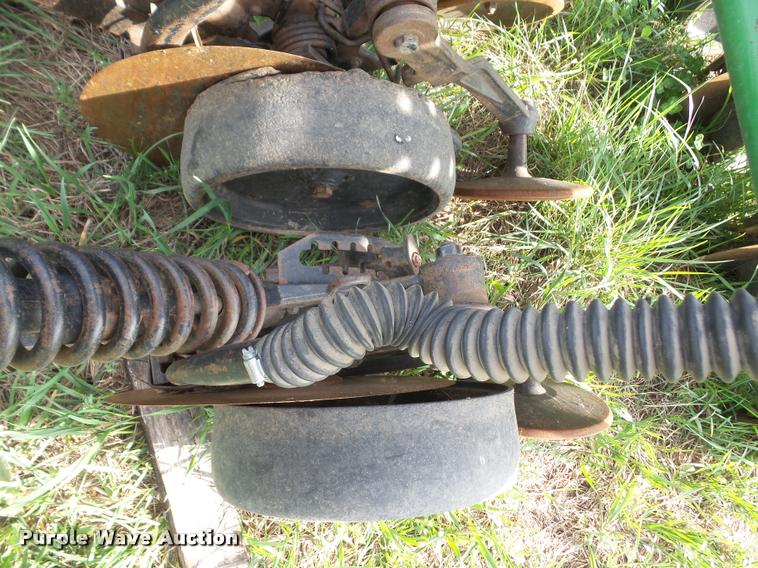 image for item DA8087 John Deere 1560 no-till grain drill