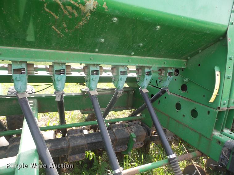 image for item DA8087 John Deere 1560 no-till grain drill