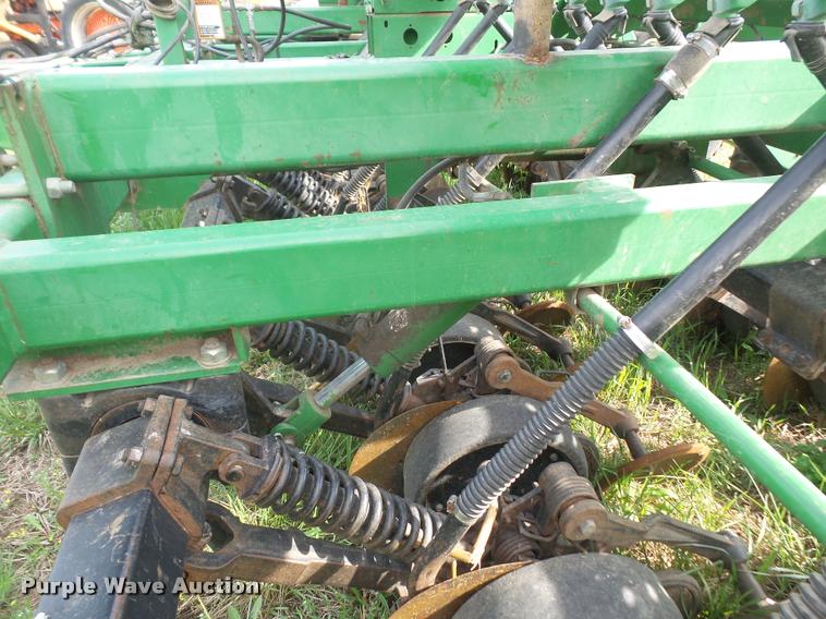 image for item DA8087 John Deere 1560 no-till grain drill