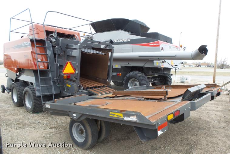 image for item DB2501 2009 Hesston 7444 square baler
