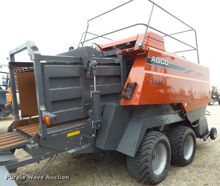 image for item DB2501 2009 Hesston 7444 square baler
