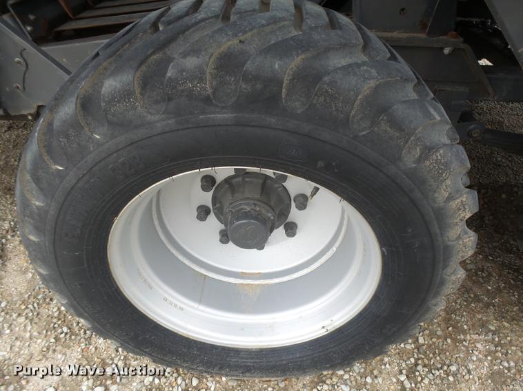 image for item DB2501 2009 Hesston 7444 square baler