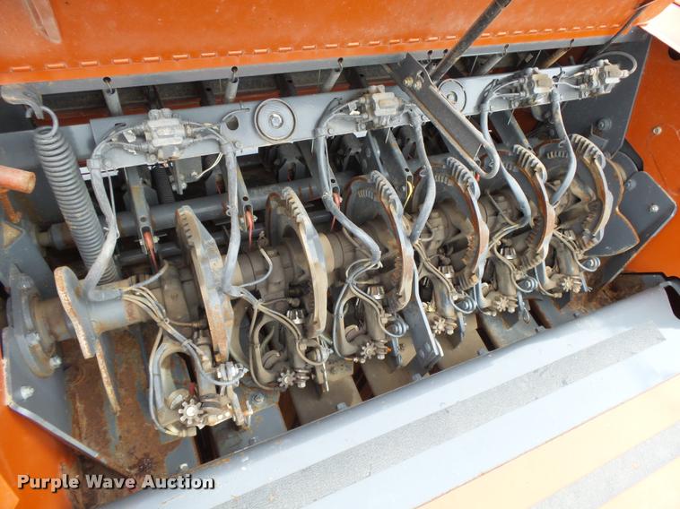 image for item DB2501 2009 Hesston 7444 square baler