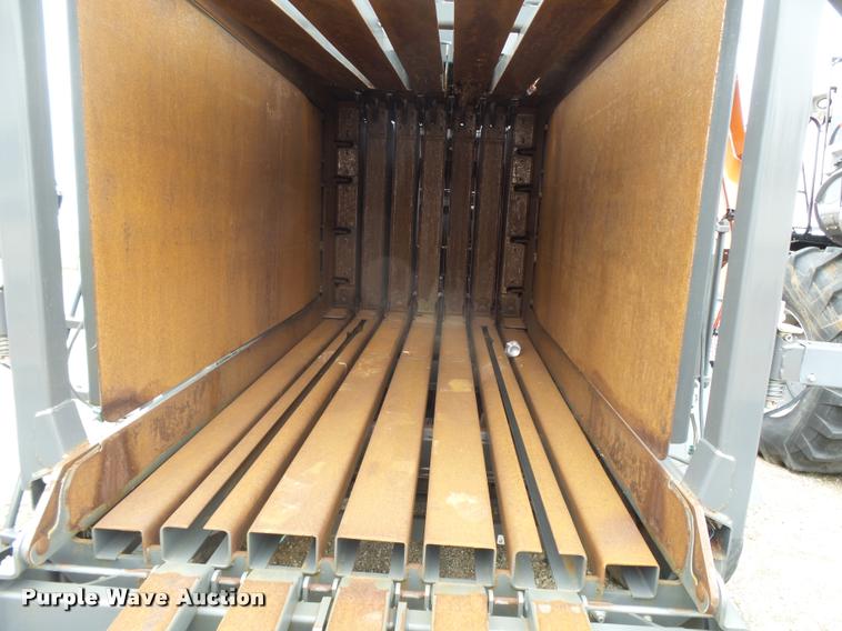 image for item DB2501 2009 Hesston 7444 square baler