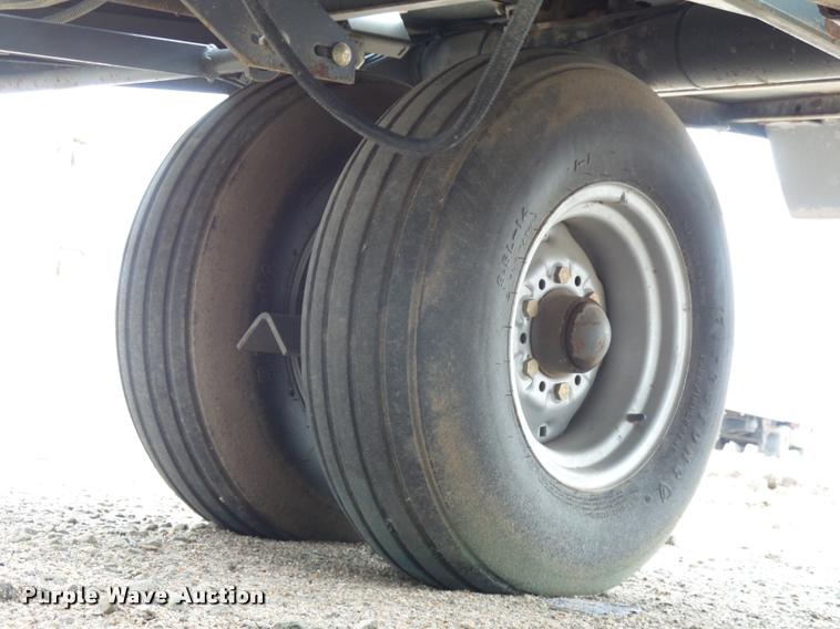 image for item DB2501 2009 Hesston 7444 square baler