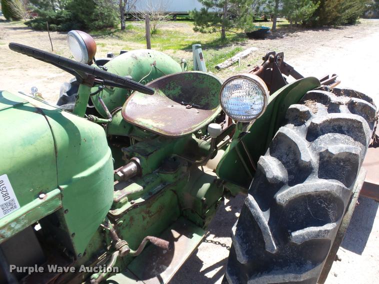 image for item DB2516 Oliver Super 55 tractor