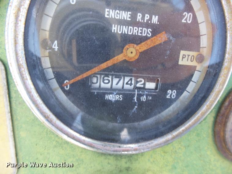 image for item DB2516 Oliver Super 55 tractor