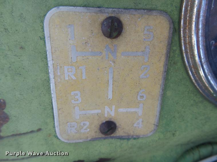 image for item DB2516 Oliver Super 55 tractor