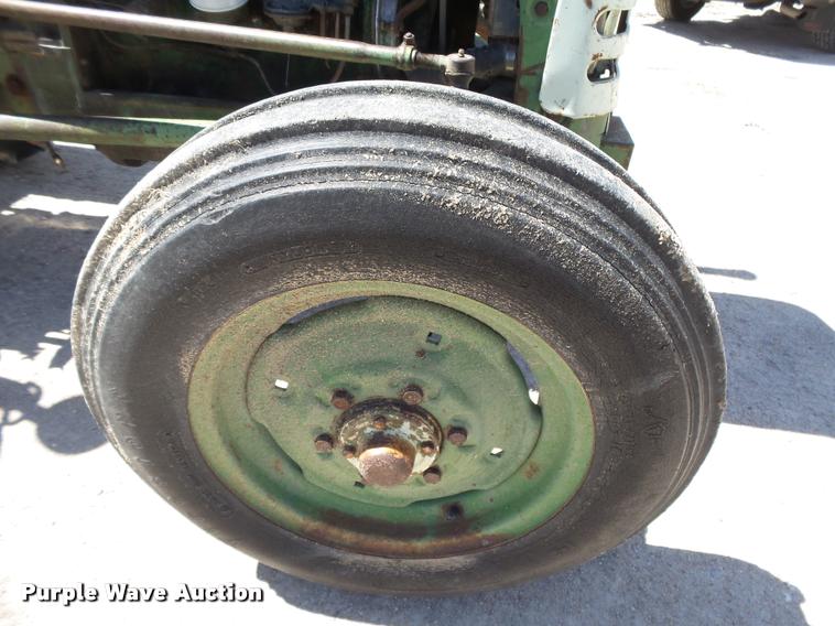 image for item DB2516 Oliver Super 55 tractor