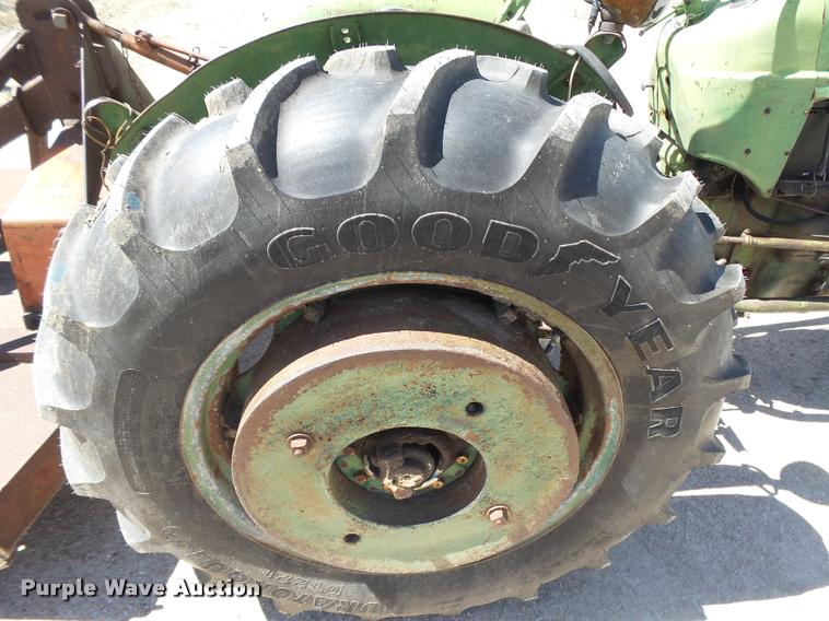 image for item DB2516 Oliver Super 55 tractor