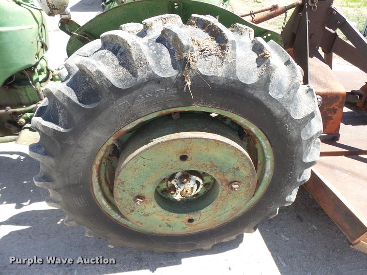 image for item DB2516 Oliver Super 55 tractor