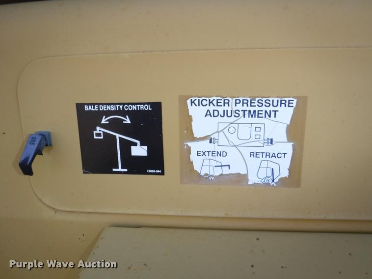 image for item DB3887 1999 Vermeer 604L round baler